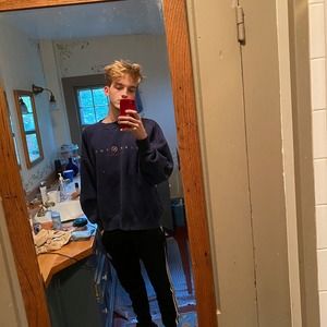 Meet your Posher, Logan